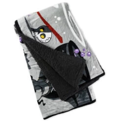 Hallmark Disney Hocus Pocus Black Flame Candle Blanket, 50x60 -Hallmark Store Hocus Pocus Black Flame Candle Fleece Blanket 1HGN1506 02