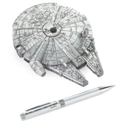 Hallmark Star Wars™ Millennium Falcon™ Desk Accessory With Pen 4 Hallmark Star Wars™ Millennium Falcon™ Desk Accessory With Pen -Hallmark Store Star Wars Millennium Falcon Desk Accessory and Pen 1SHP2151 03