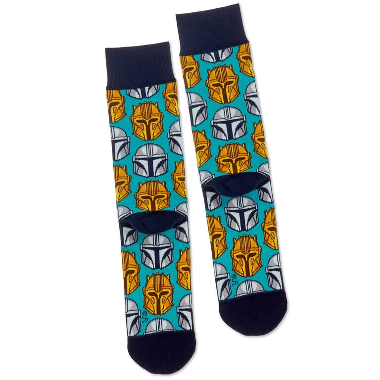 Star Wars: The Mandalorian™ Helmet Novelty Crew Socks Hallmark Star Wars: The Mandalorian™ Helmet Novelty Crew Socks -Hallmark Store Star Wars The Mandalorian Helmet Novelty Crew Socks 1SHP2161 03