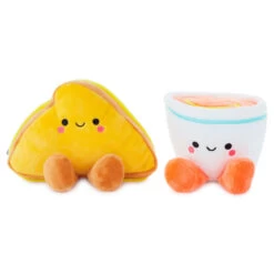 Hallmark Better Together Tomato Soup And Grilled Cheese Magnetic Plush, 5" -Hallmark Store Tomato Soup and Grilled Cheese Magnetic Plush 1KID2089 03
